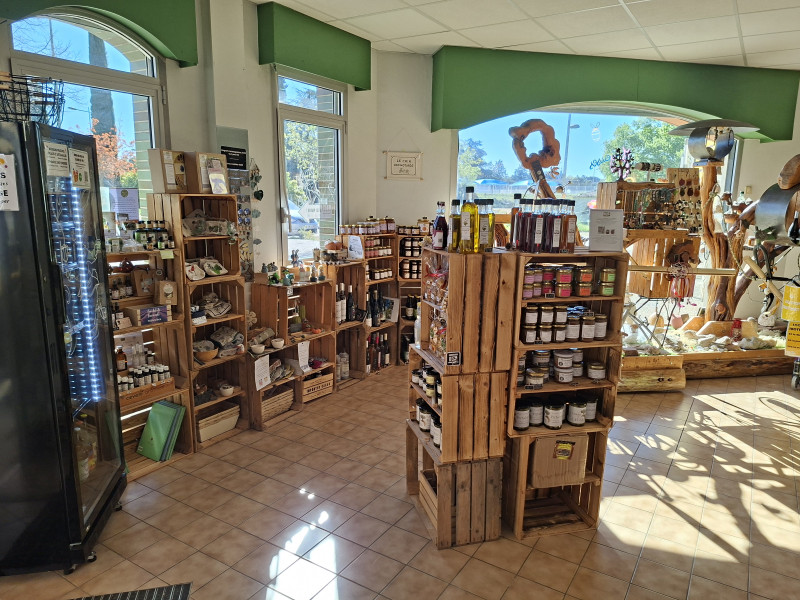 La boutique de l'Office,  locale, artisanale et sportive !