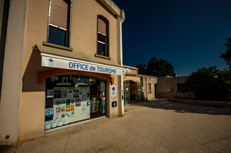 Contact the Tourist Information Office