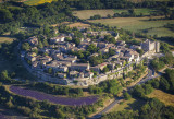 Lussan Plus beau village de France vue aérienne