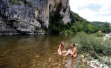Swimming-pool-camping-naturist-Genèse