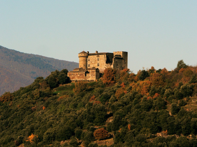 Le Château du Cheylard d'Aujac Le Château du Cheylard d'Aujac