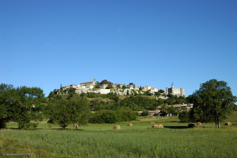 Lussan village preché