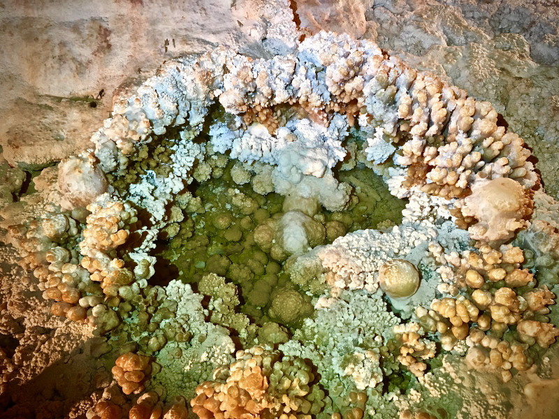 Grotte Forestière cristaux - © Legrand Nicolas Grotte Forestière cristaux