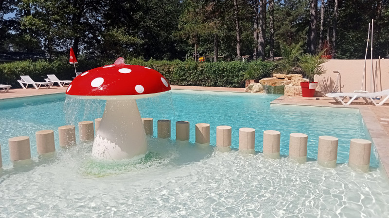 Nouvelle piscine chauffée 2023 - © Camping st sauvayre Nouvelle piscine chauffée 2023