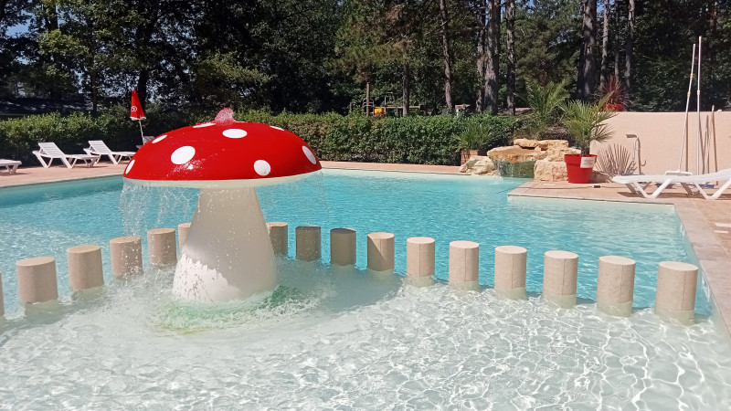 Nouvelle piscine chauffée 2023 - © Camping st sauvayre Nouvelle piscine chauffée 2023