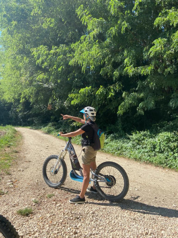 Balade en trottinette électrique_Méjannes-le-Clap