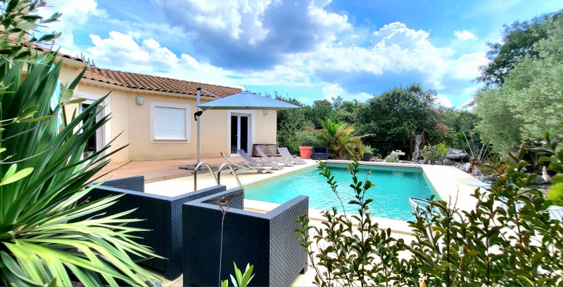 terrasse_piscine.jpg terrasse_piscine.jpg