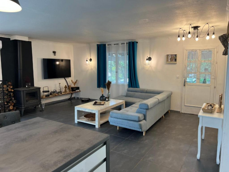 coin_salon.jpg coin_salon.jpg