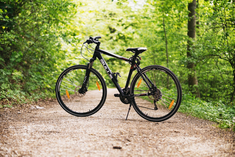 Atelier de réparation de vélos_Méjannes-le-Clap